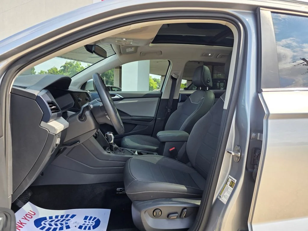Used 2024 Silver Volkswagen 1.5T SE image 12