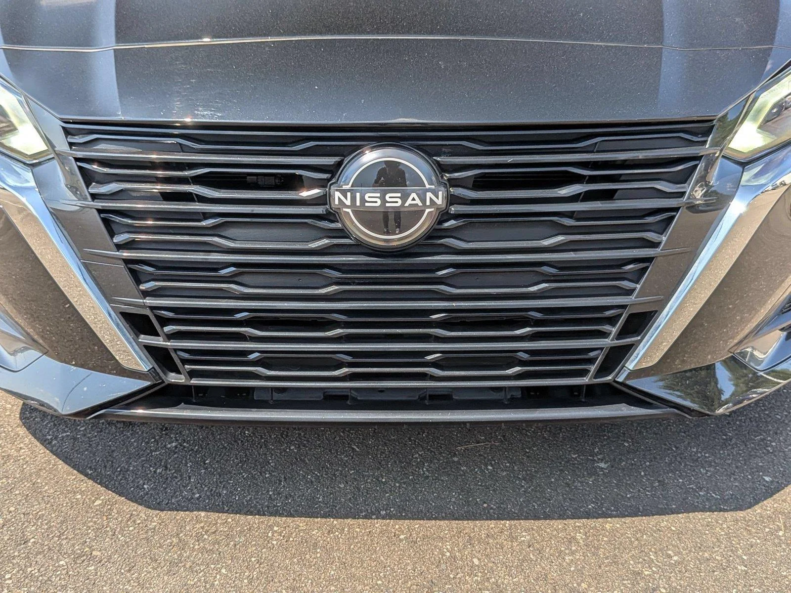 Certified Used 2025 Super Black Nissan SV image 13
