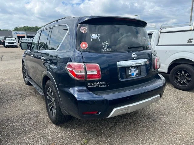 Used 2018 Blue Nissan SL image 11