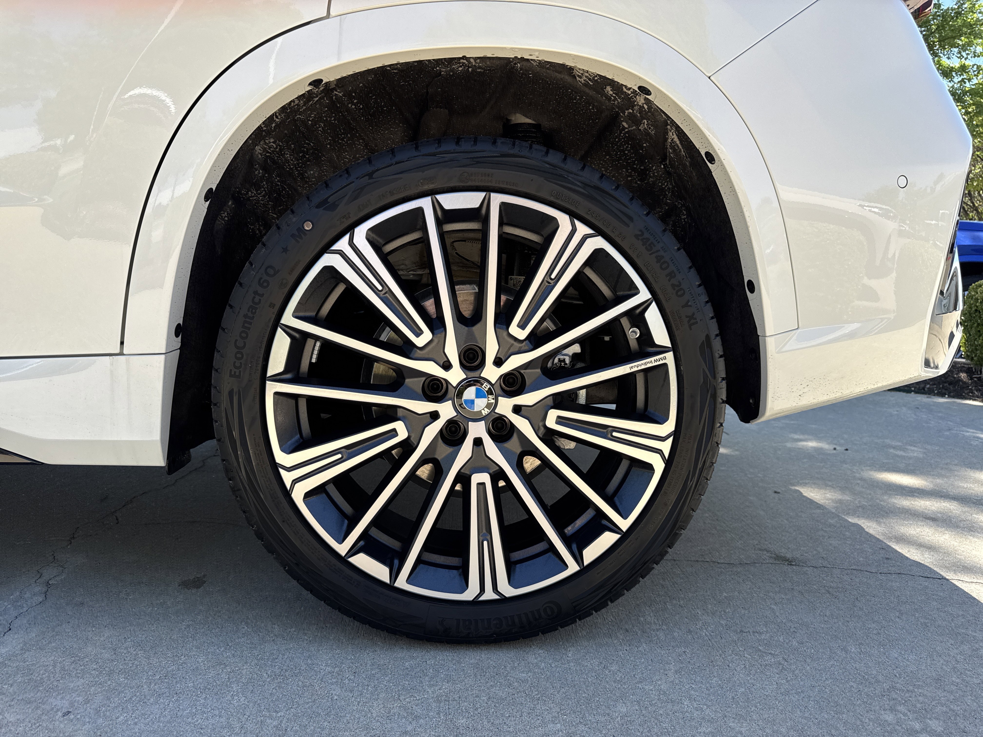 New 2026 0300 Alpine White BMW xDrive28i image 26