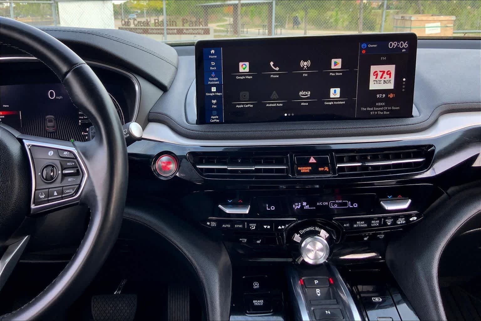 Used 2025 Majestic Black Pearl Acura  image 8