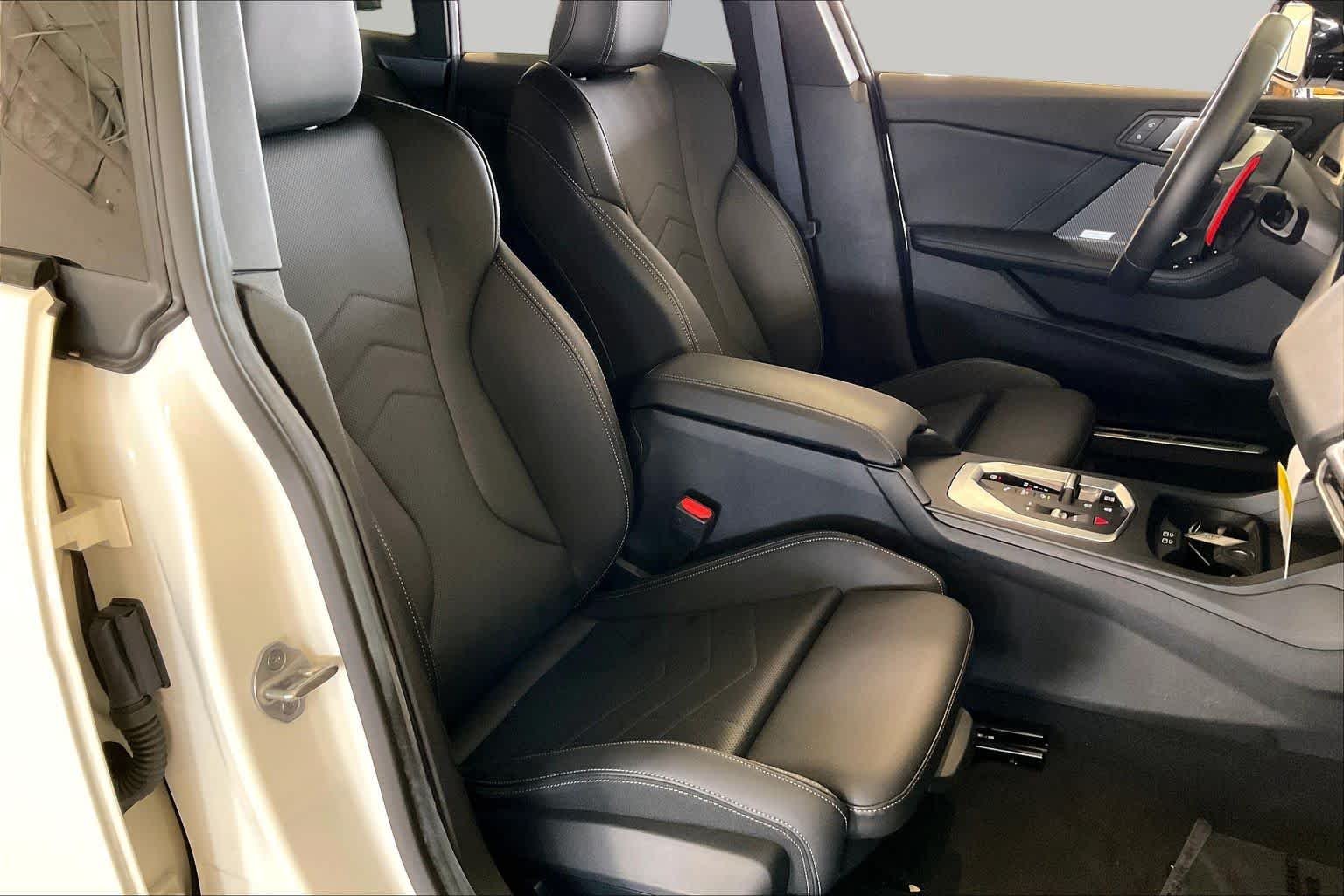 2025 BMW 2 Series M235 - Photo 8
