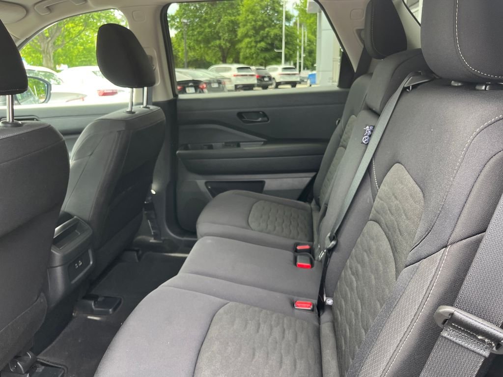 Used 2025 Brilliant Silver Metallic Nissan S image 25