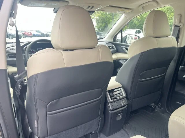 New 2026 AUTUMN GREEN METALLIC Subaru Limited 7-Passenger image 34