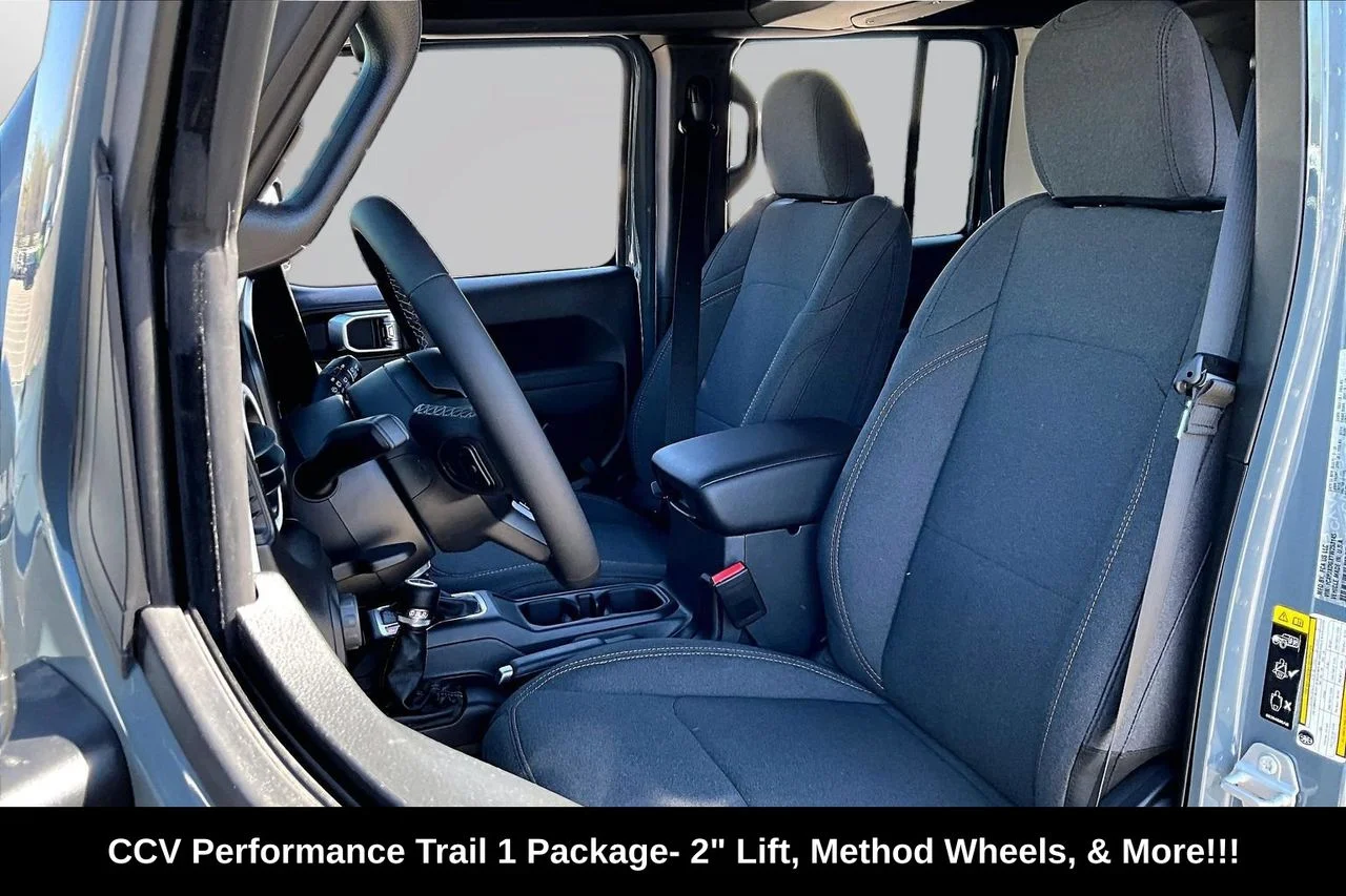 New 2026 Anvil Clearcoat Jeep Sport S image 17