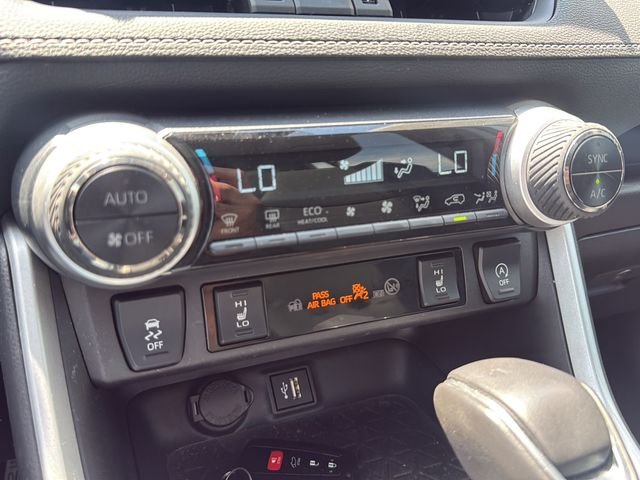 Used 2025 Silver Toyota XLE Premium image 18