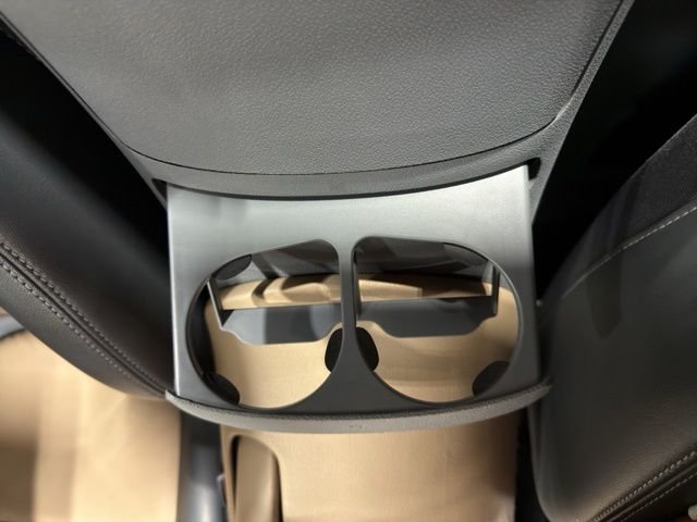 Used 2007 Red Pontiac Base image 29