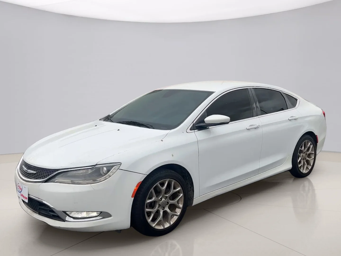 Used 2015 White Chrysler C image 1