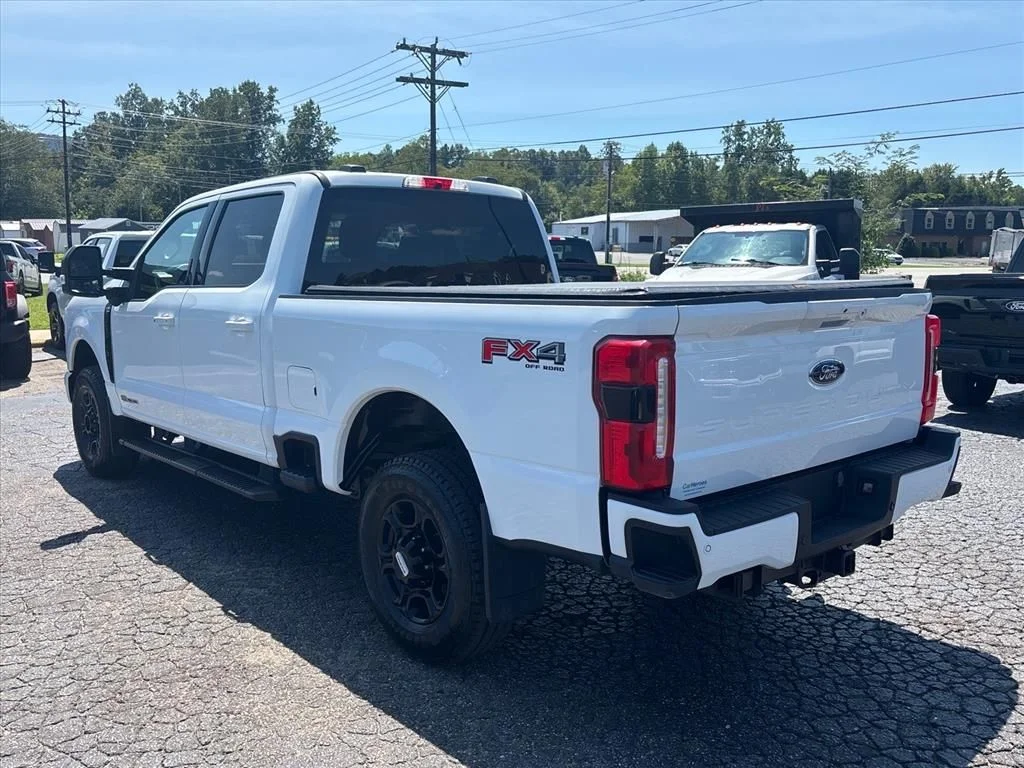 Used 2023 Oxford White Ford XLT image 5