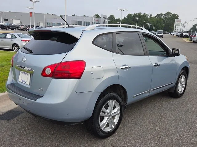 Used 2013 Blue Nissan S image 12