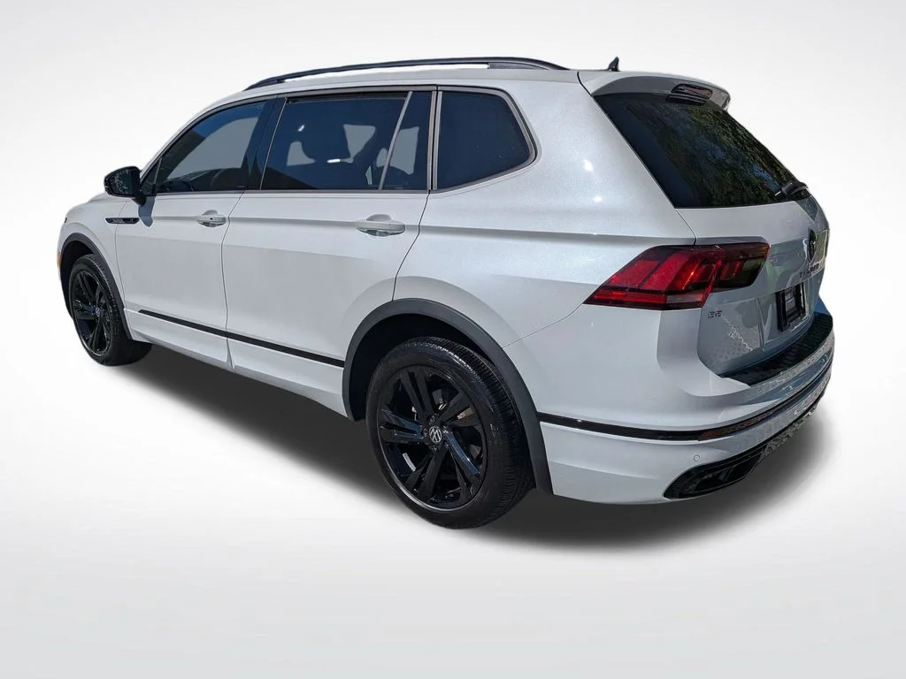 Used 2023 White Volkswagen 2.0T SE R-Line Black image 6