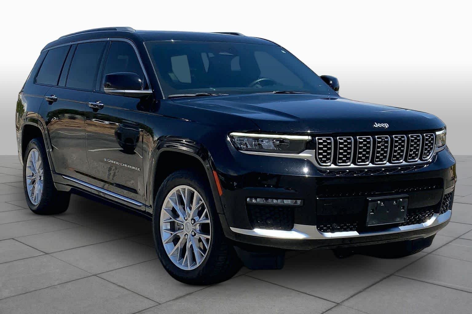Used 2021 Diamond Black Crystal Pearlcoat Jeep Summit image 3