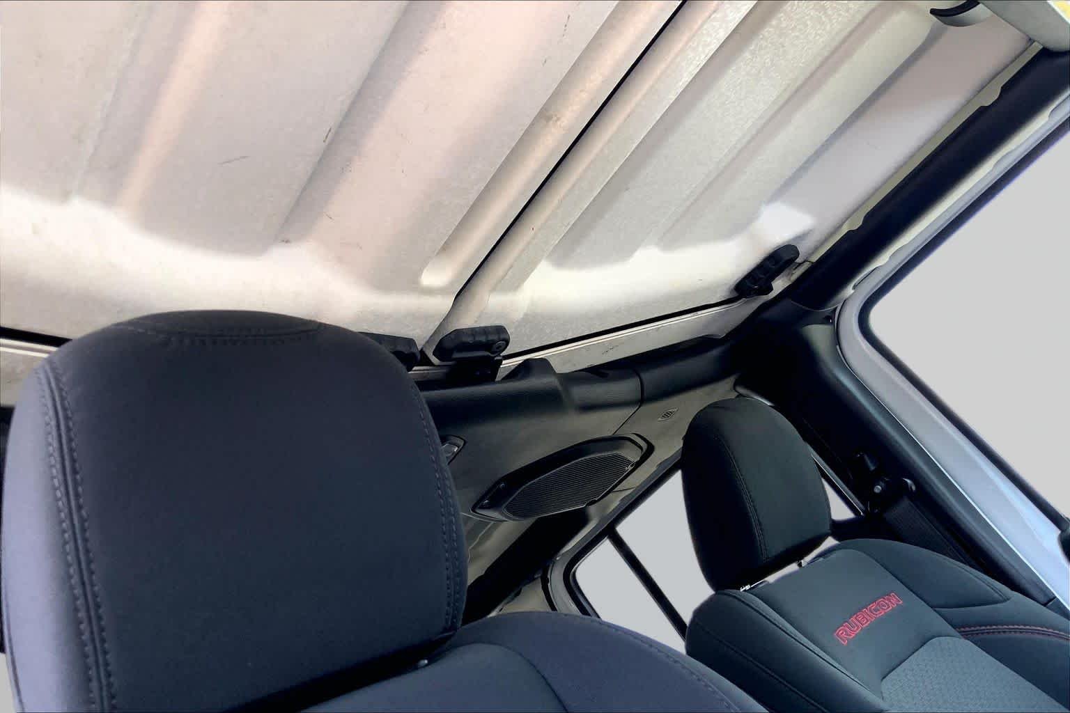 Used 2021 Bright White Clearcoat Jeep Unlimited Rubicon image 13