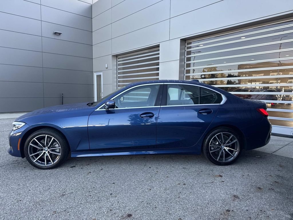 Used 2022 Blue Metallic BMW 330i xDrive image 4
