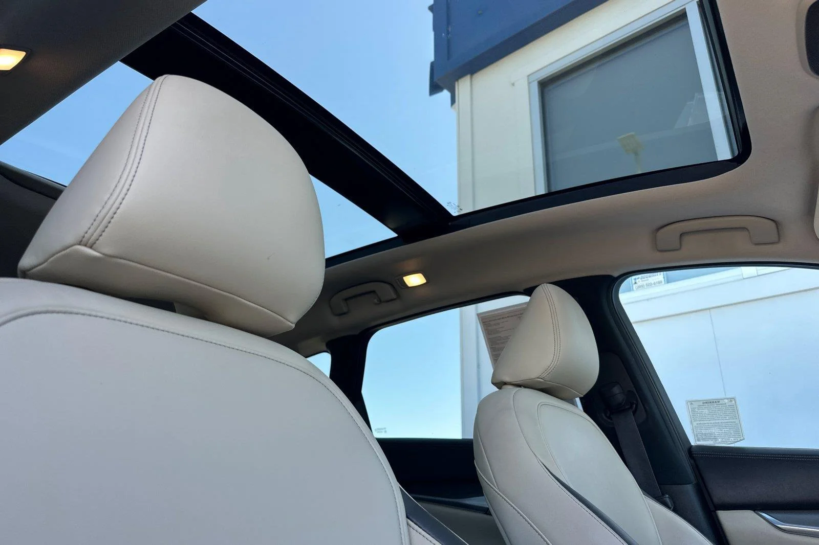 Used 2022 Slate Gray INFINITI LUXE image 17