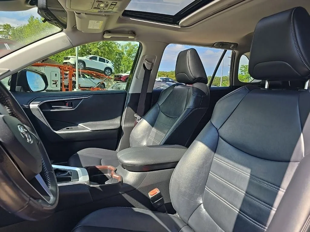 Used 2019 Black Toyota Limited image 5