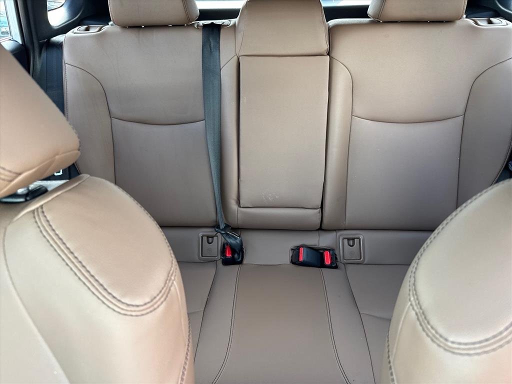 Used 2026 Wind Chill Pearl Toyota XLE image 17