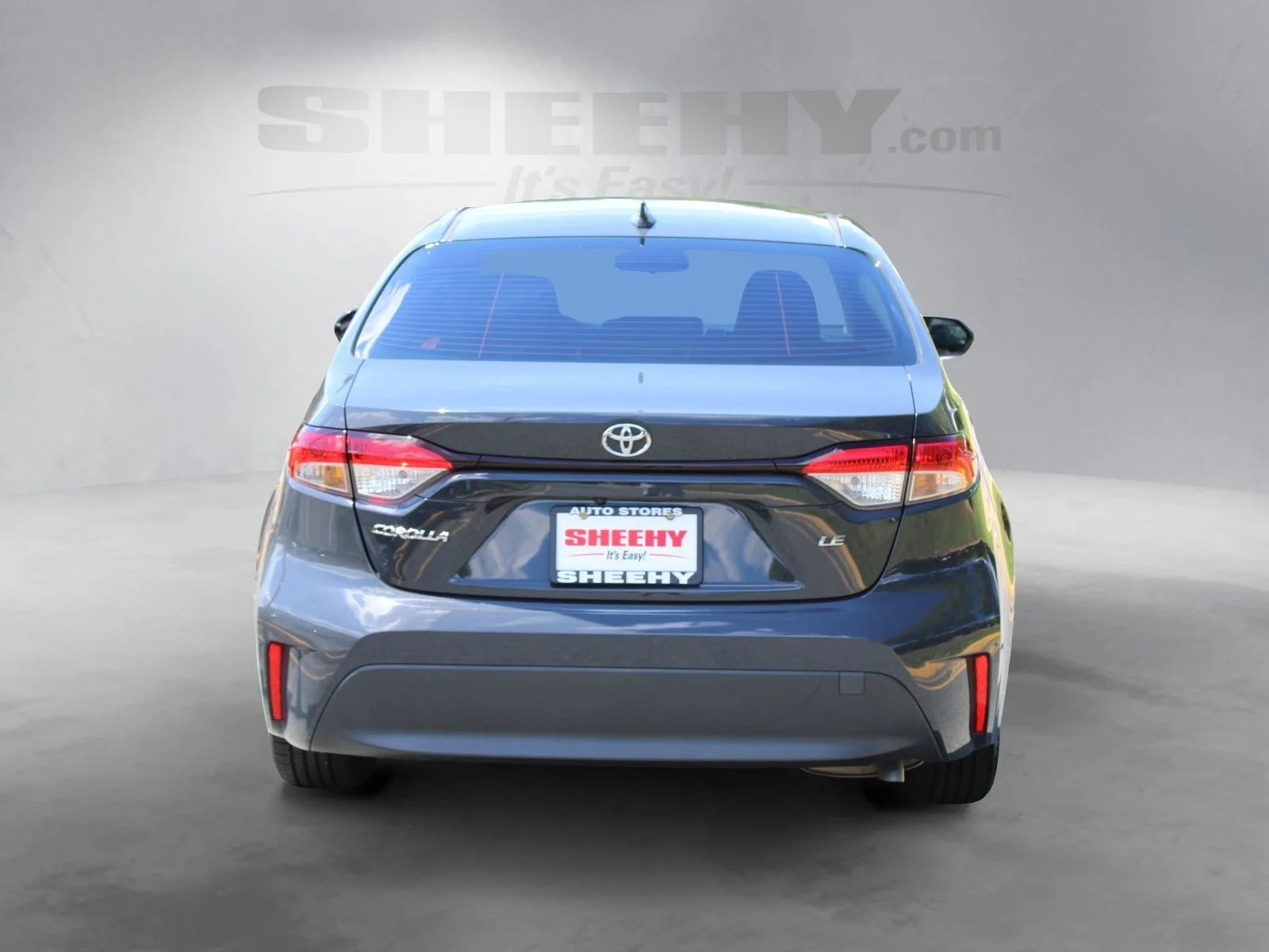 Used 2023  Toyota LE image 13