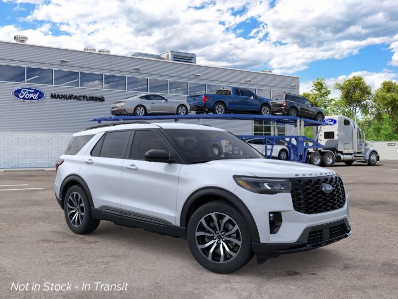 New 2026 Space White Metallic Ford ST-Line image 15