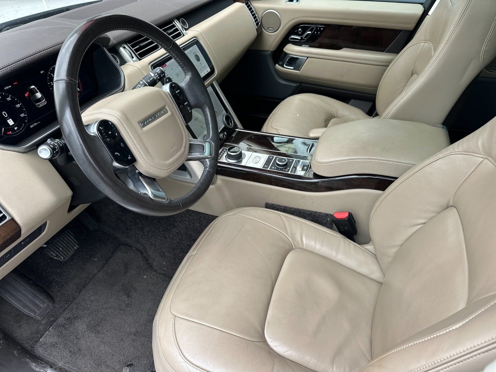 Used 2020 White Land Rover Base image 9