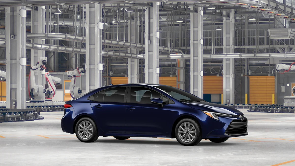 New 2027 Blueprint Toyota Hybrid XLE image 13
