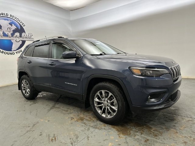 Used 2020 Blue Jeep Latitude Plus image 13