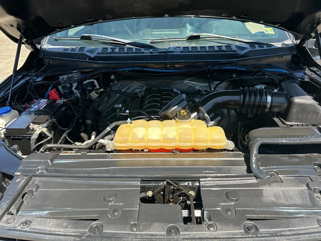 Used 2018 Gray Ford XLT image 27