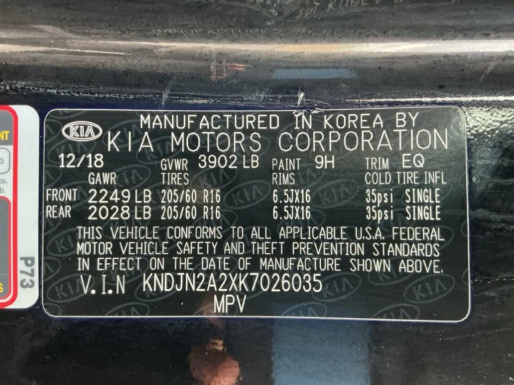 Used 2019 Black Kia Base image 24