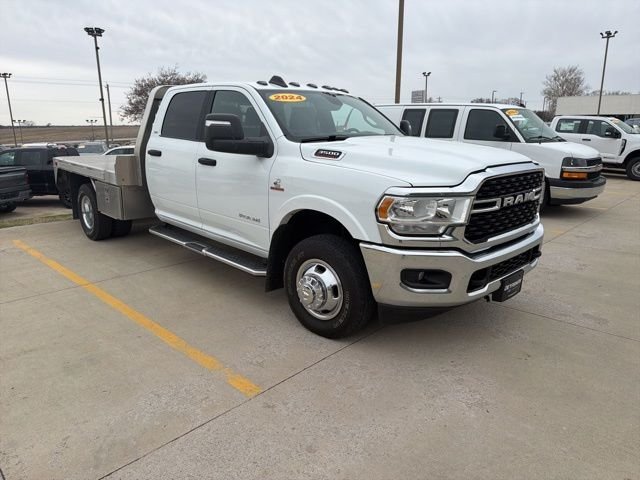 2024 RAM Ram 3500 Chassis Cab SLT