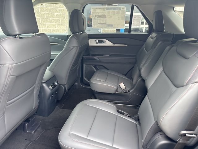 New 2026 Agate Black Metallic Ford Active image 31