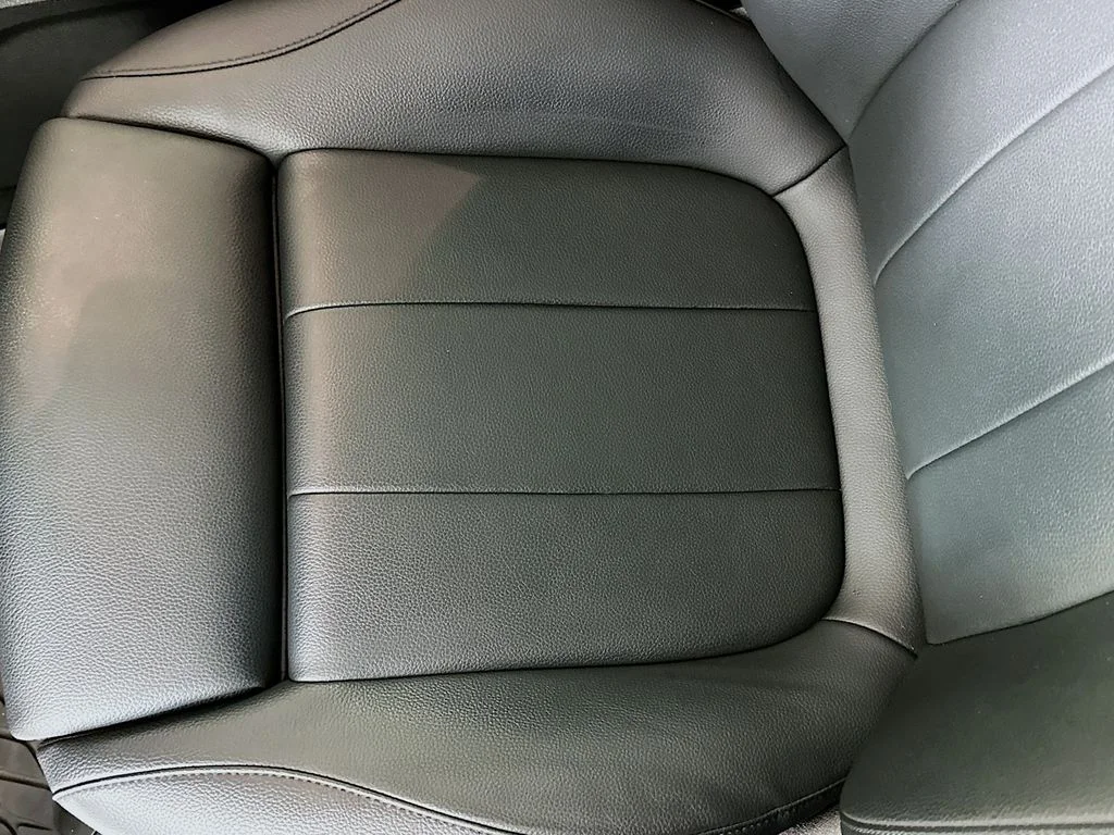 Used 2022 White Mercedes-Benz GLB 250 image 18
