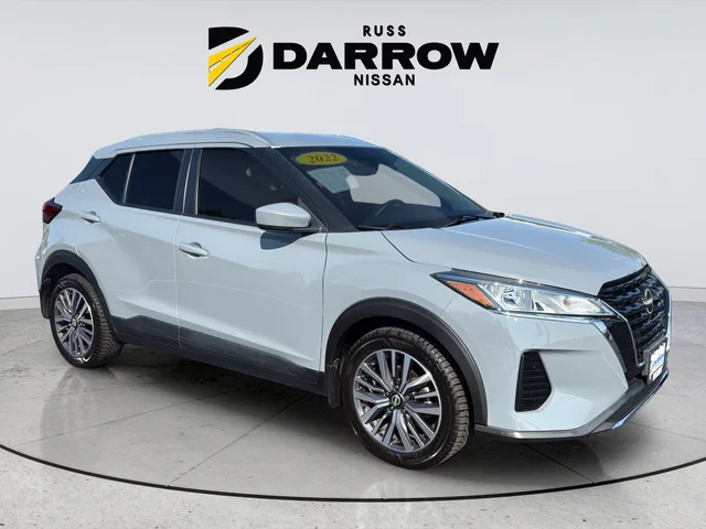 Used 2022 Gray Nissan SV image 7