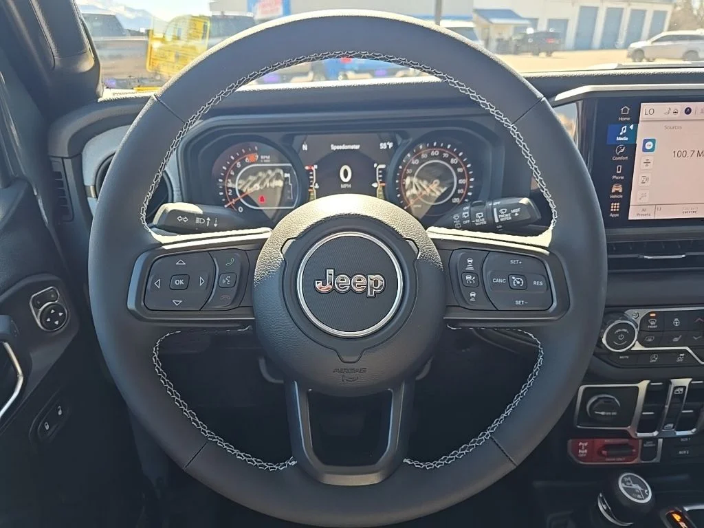 2025 Jeep Wrangler 4-Door Willys - Photo 10