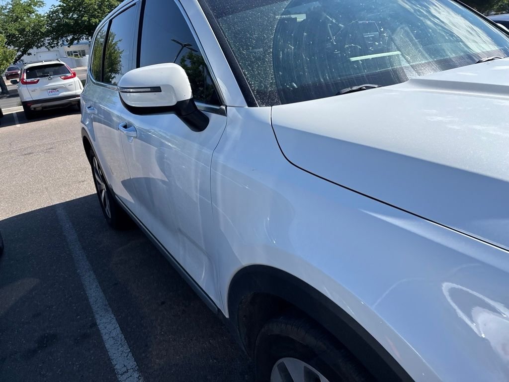 Used 2020 White Kia S image 7