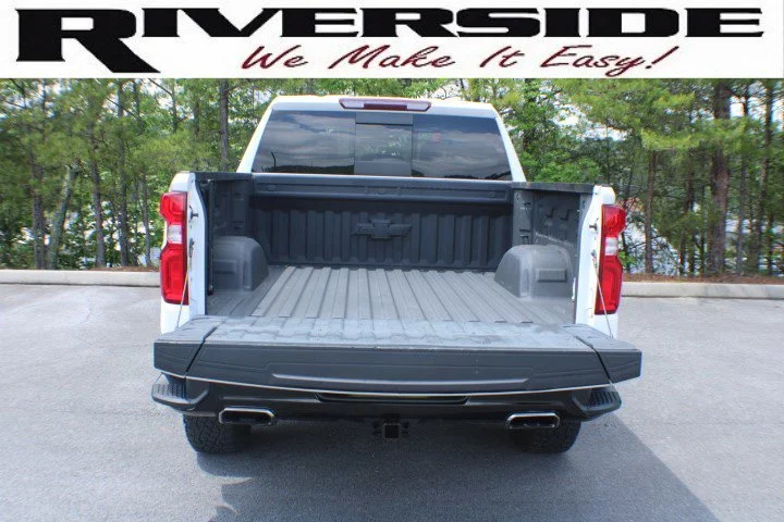 Used 2021 Summit White Chevrolet LT Trail Boss image 17