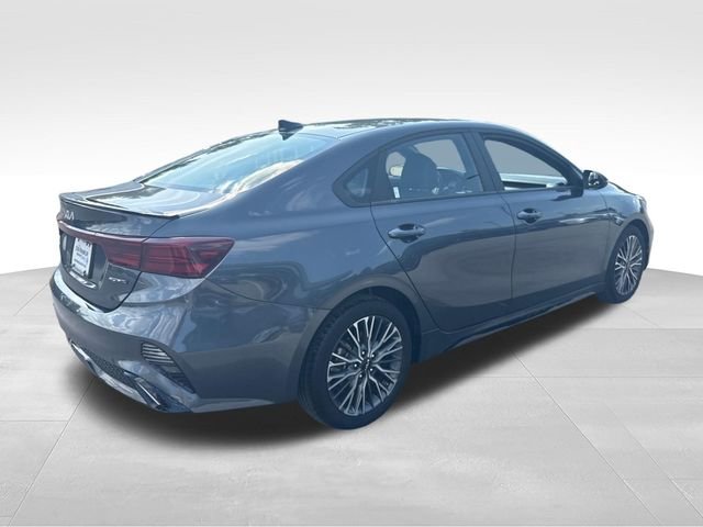 Used 2024 Gray Kia GT-Line image 5