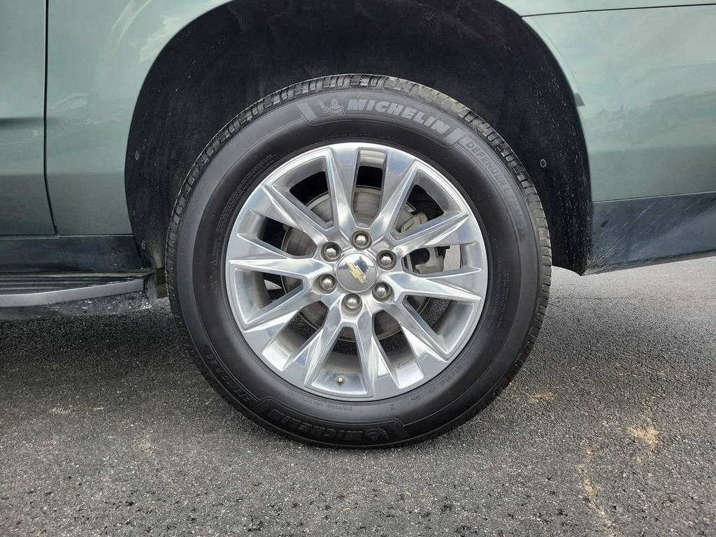 Certified Used 2023 Silver Sage Metallic Chevrolet Premier image 34