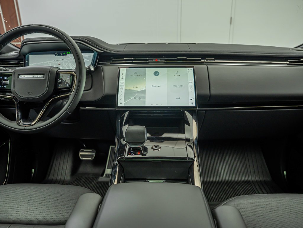 New 2026 Fuji White Land Rover Dynamic SE image 26