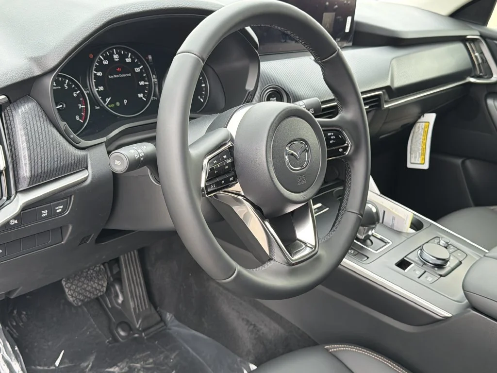 New 2026 White Mazda 3.3 Turbo Select image 16