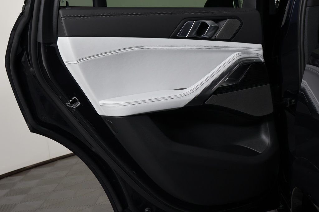 2026 BMW X6 40i - Photo 13