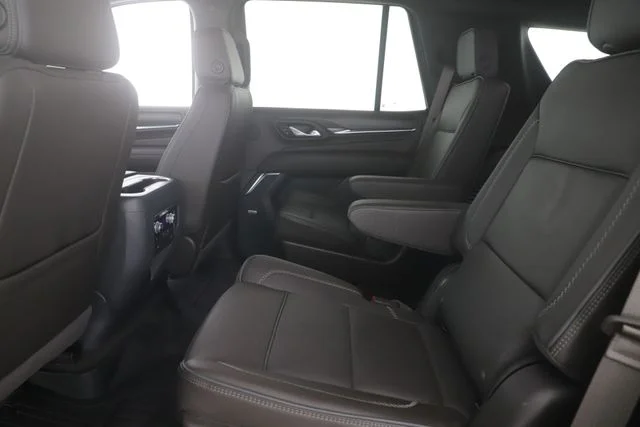 Used 2024 White GMC Denali image 29