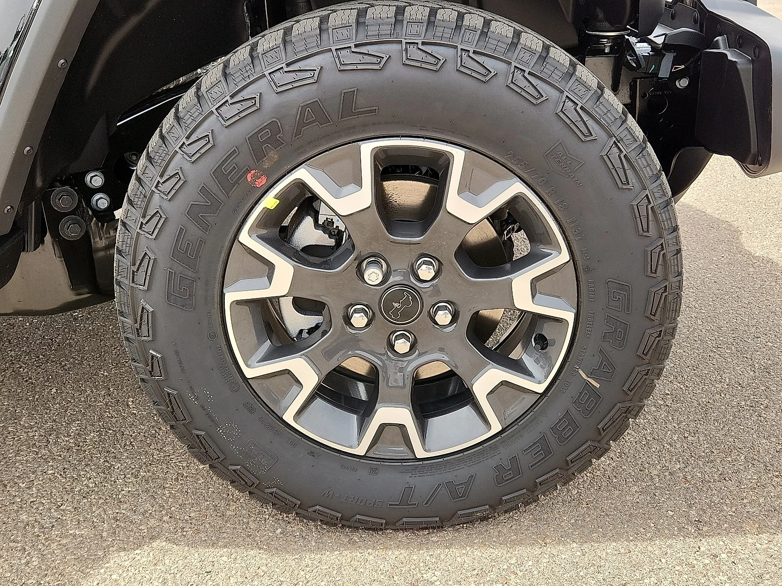 New 2026 Black Clear-Coat  Paint Jeep 4-DOOR SAHARA image 7