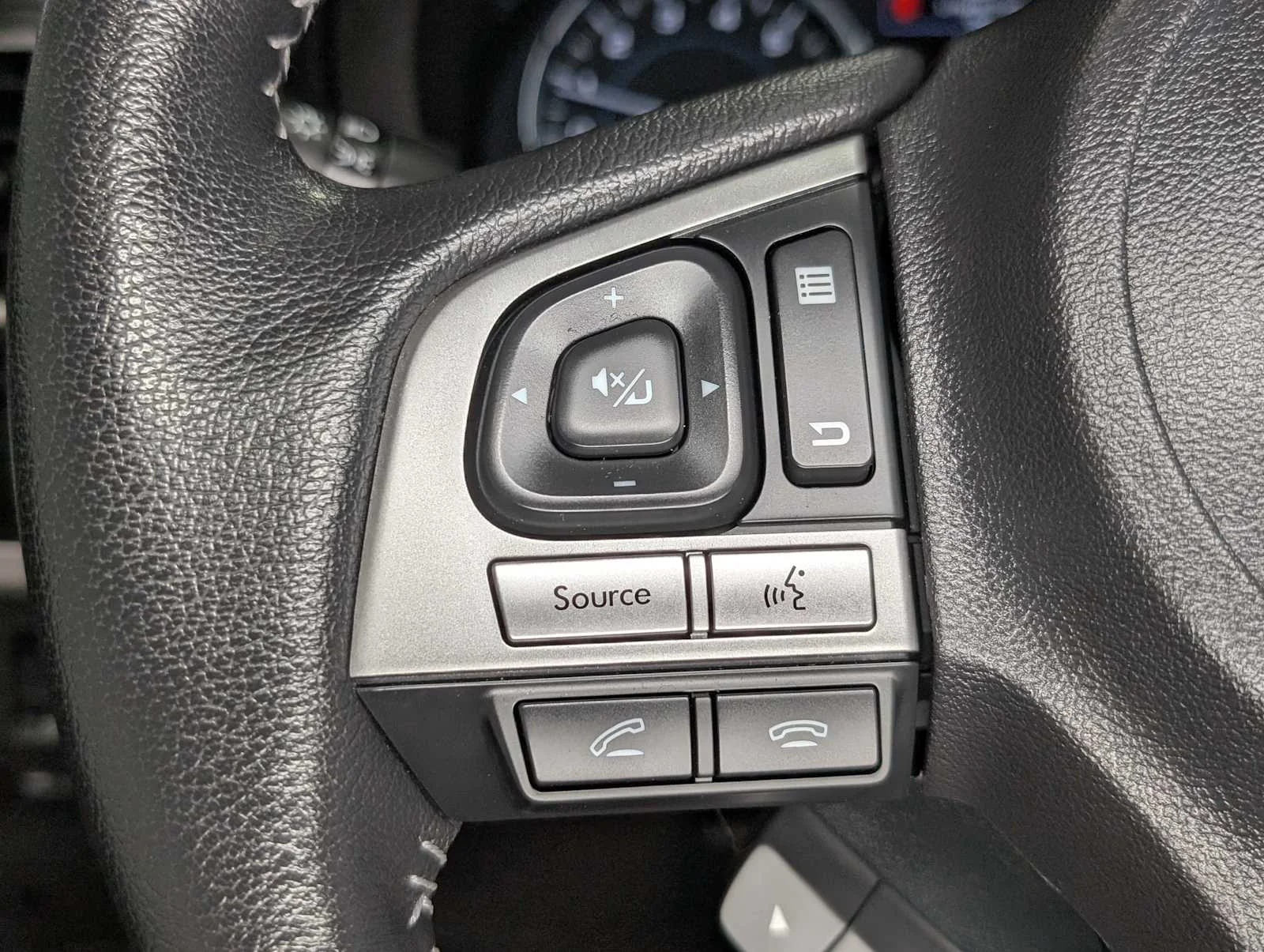 Used 2017 Ice Silver Metallic Subaru Touring image 34