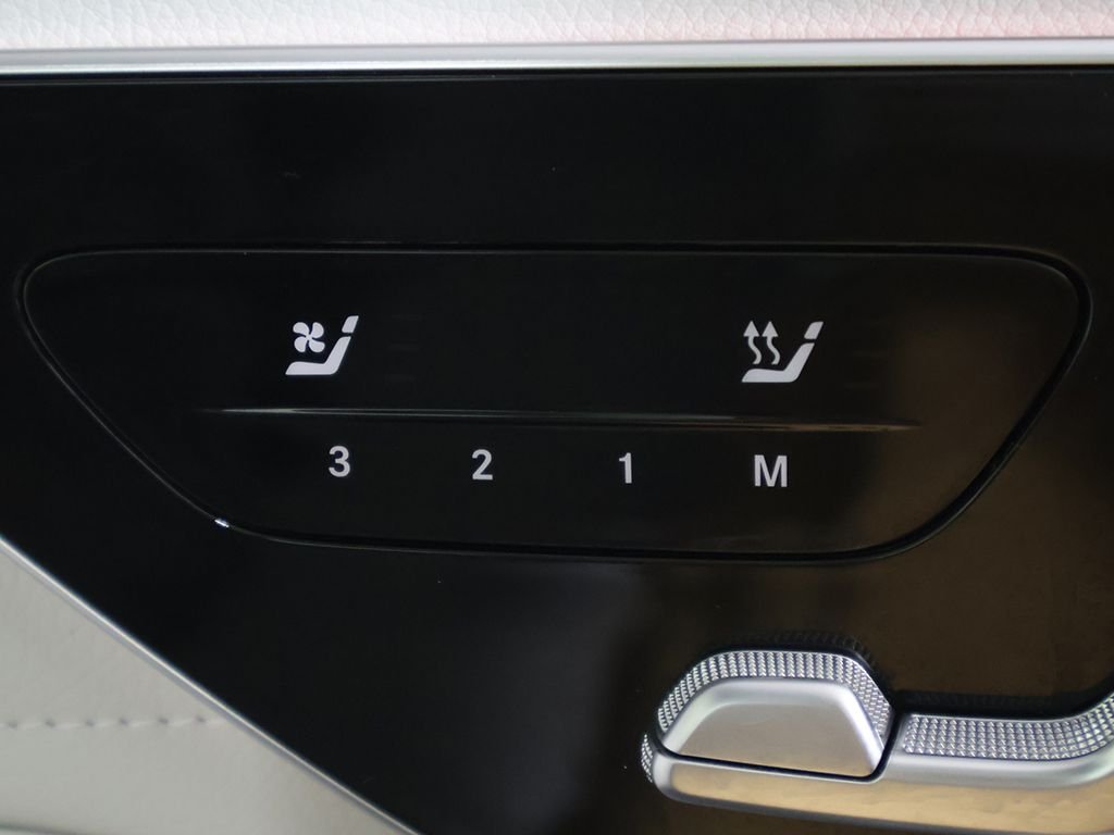 Used 2024 Blue Mercedes-Benz 450 image 41