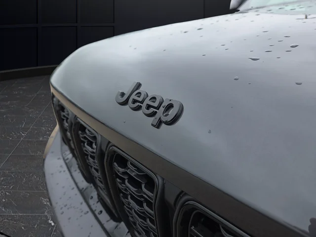 2025 Jeep Grand Cherokee Altitude - Photo 38