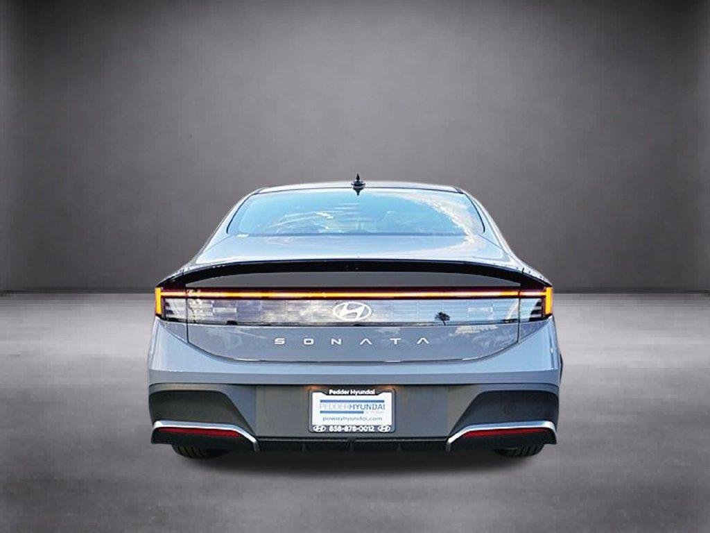 New 2026 Blue Hyundai SE image 6