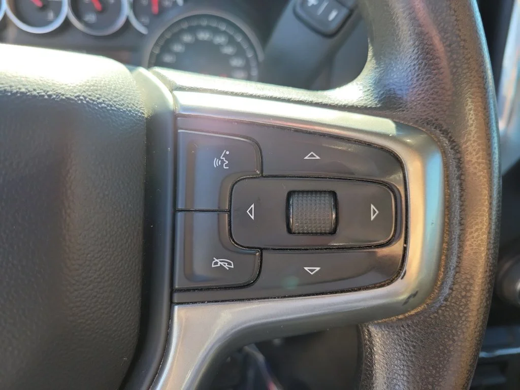 Used 2022  Chevrolet LT image 17