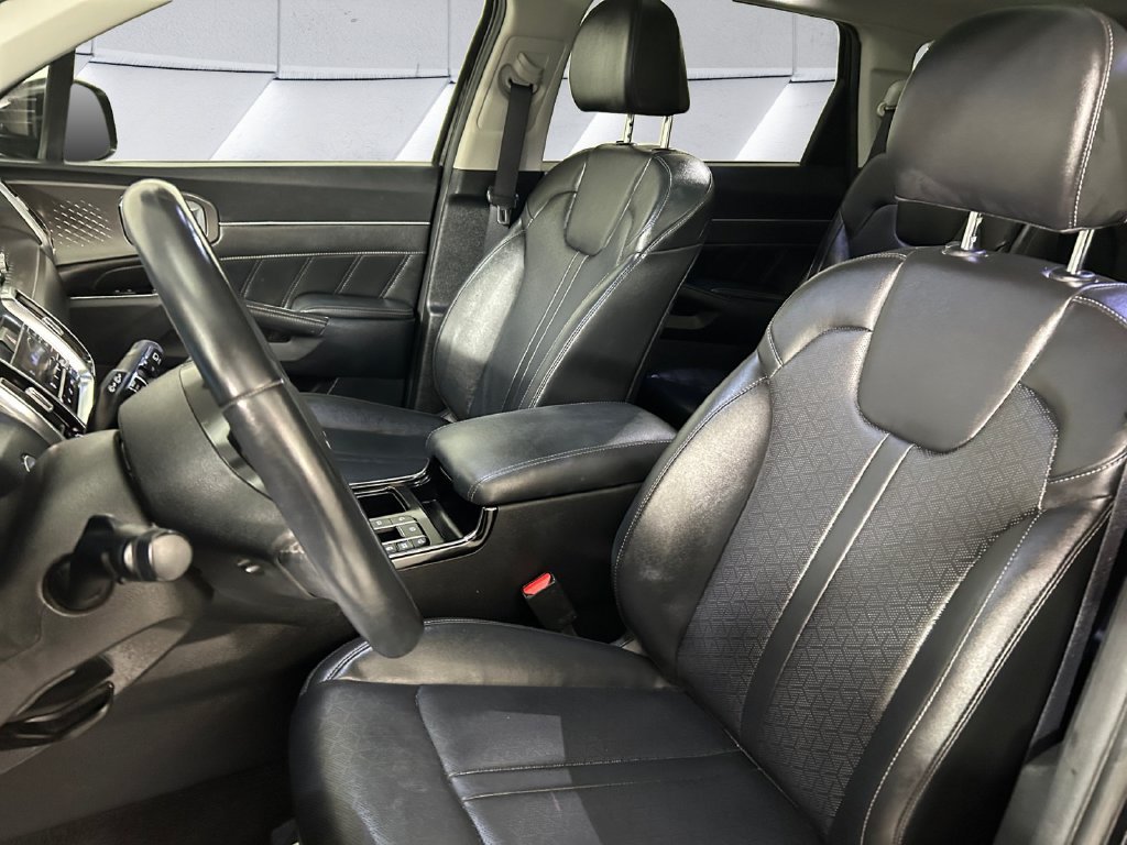 Used 2023 Black Kia SX image 8