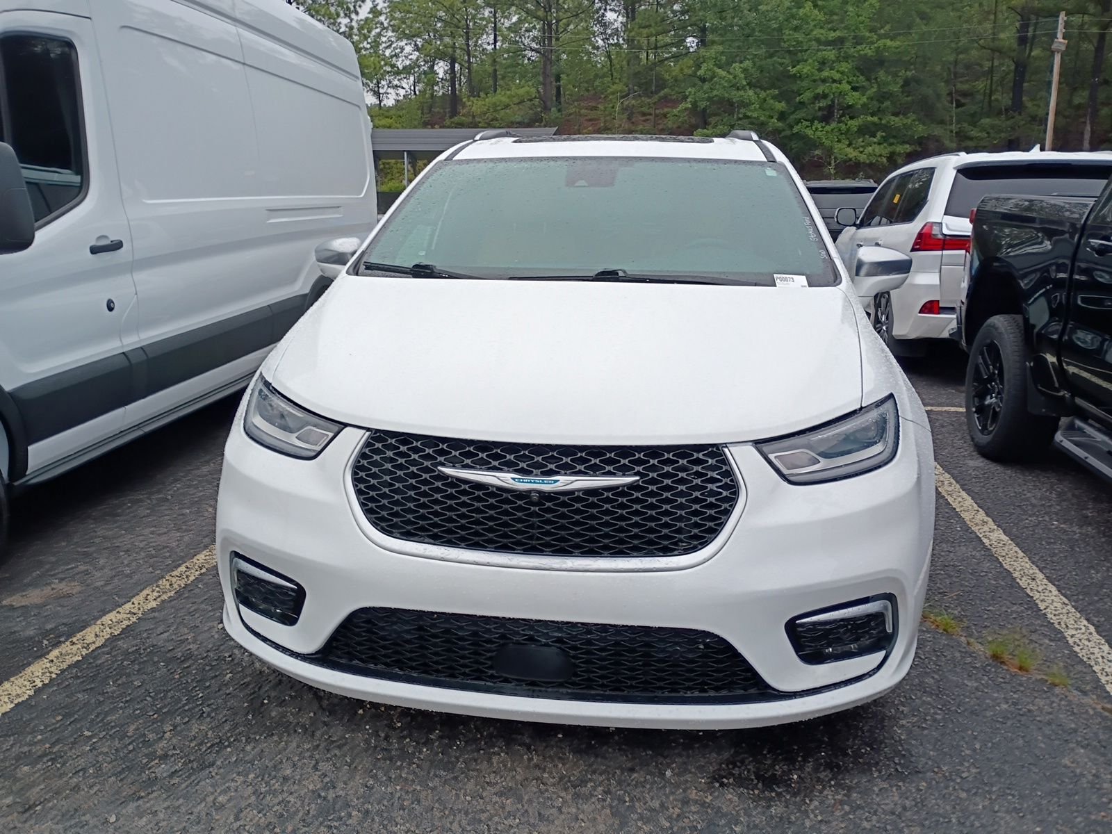 Certified Used 2021 White Chrysler Pinnacle image 2