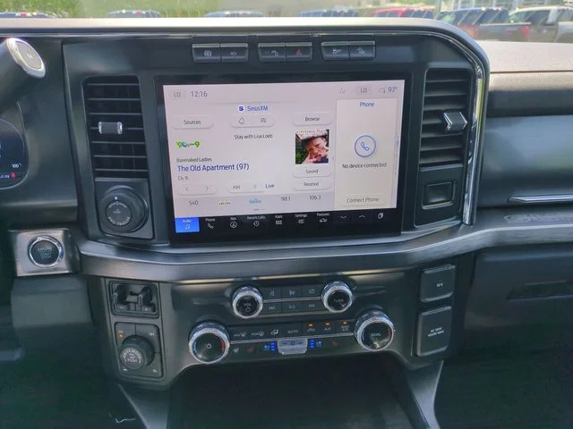 Used 2023 Gray Ford Lariat image 21